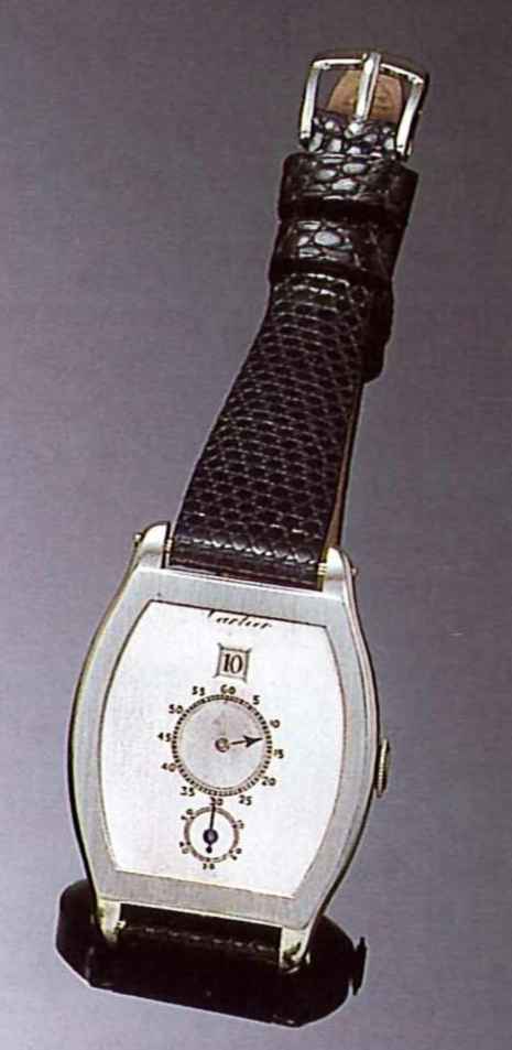 Cartier Paris Made By Niton Geneva 1930 Very Fine And Rare tortue Jumping hour 18ct White 