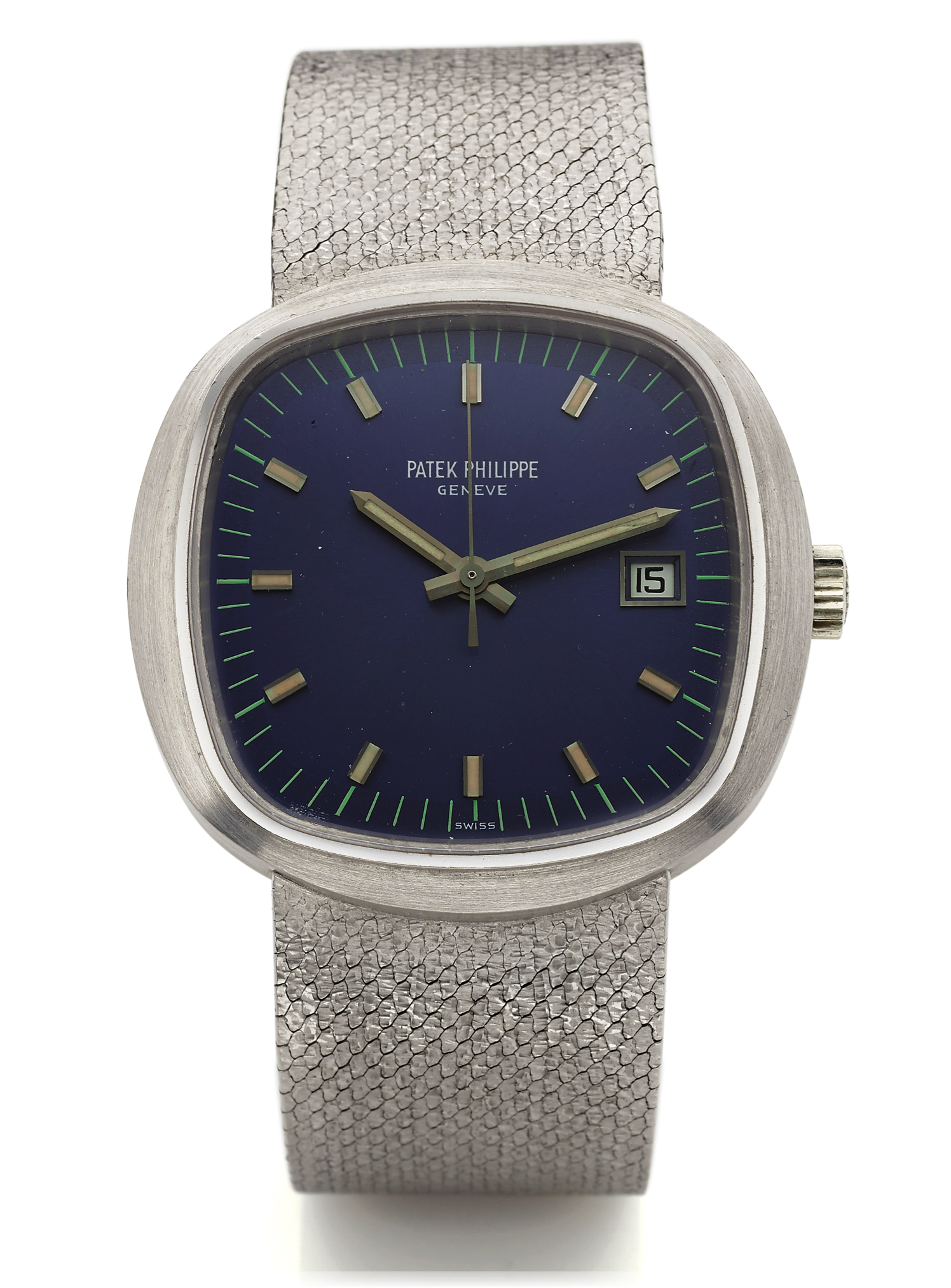 PATEK PHILIPPE REF. 3587/1 BETA 21 WHITE GOLD Patek Philippe, Genève, No.  00005834, case No. 2699624, Ref. 3597/1. Made in 1971, sold on July 30th,  1971. Rare and unusual center second, water-resistant,