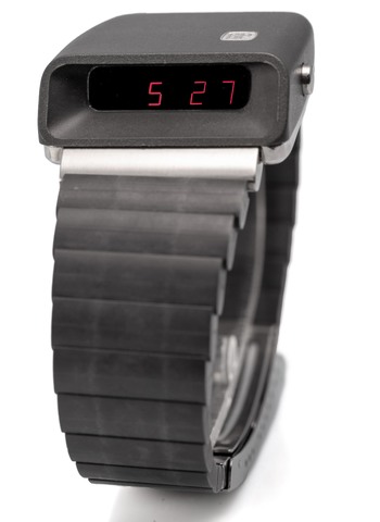 GIRARD PERREGAUX, SWITZERLAND, 9939, CASQUETTE, MAKROLON AND